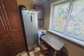 Продается 4- комнатная квартира