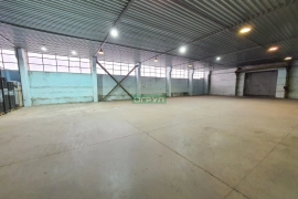 Складское помещение 540 кв.м с эстакадой.